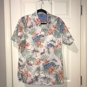 Men’s Hawaiian Flamingo Izod Saltwater Button down